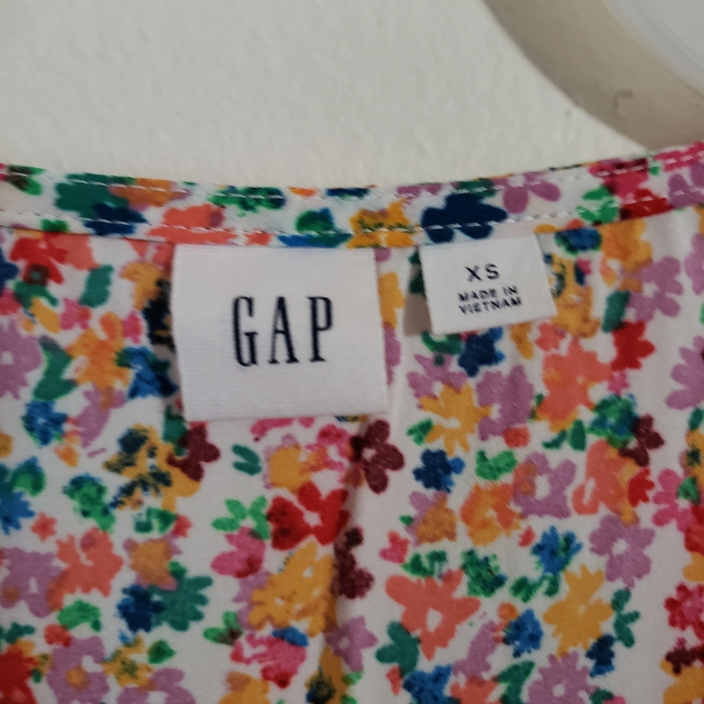 Floral Print shirt - Picture 2 of 2